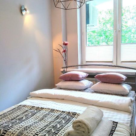 Chill & Explore By Cooee Apartments Warschau Exterior foto