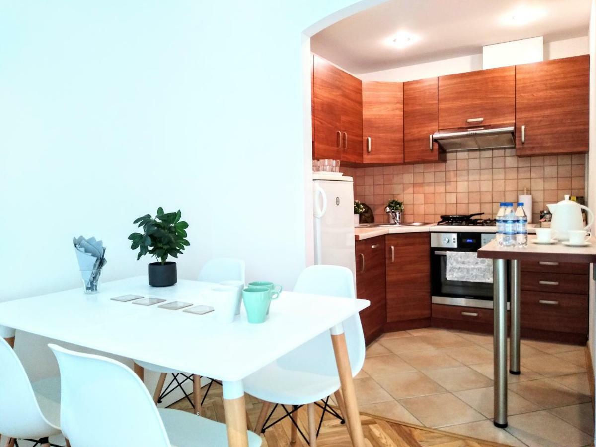 Chill & Explore By Cooee Apartments Warschau Exterior foto